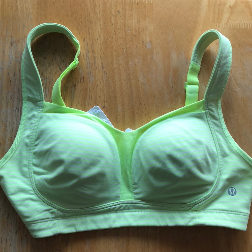 Lululemon high impact sports bra NWOT